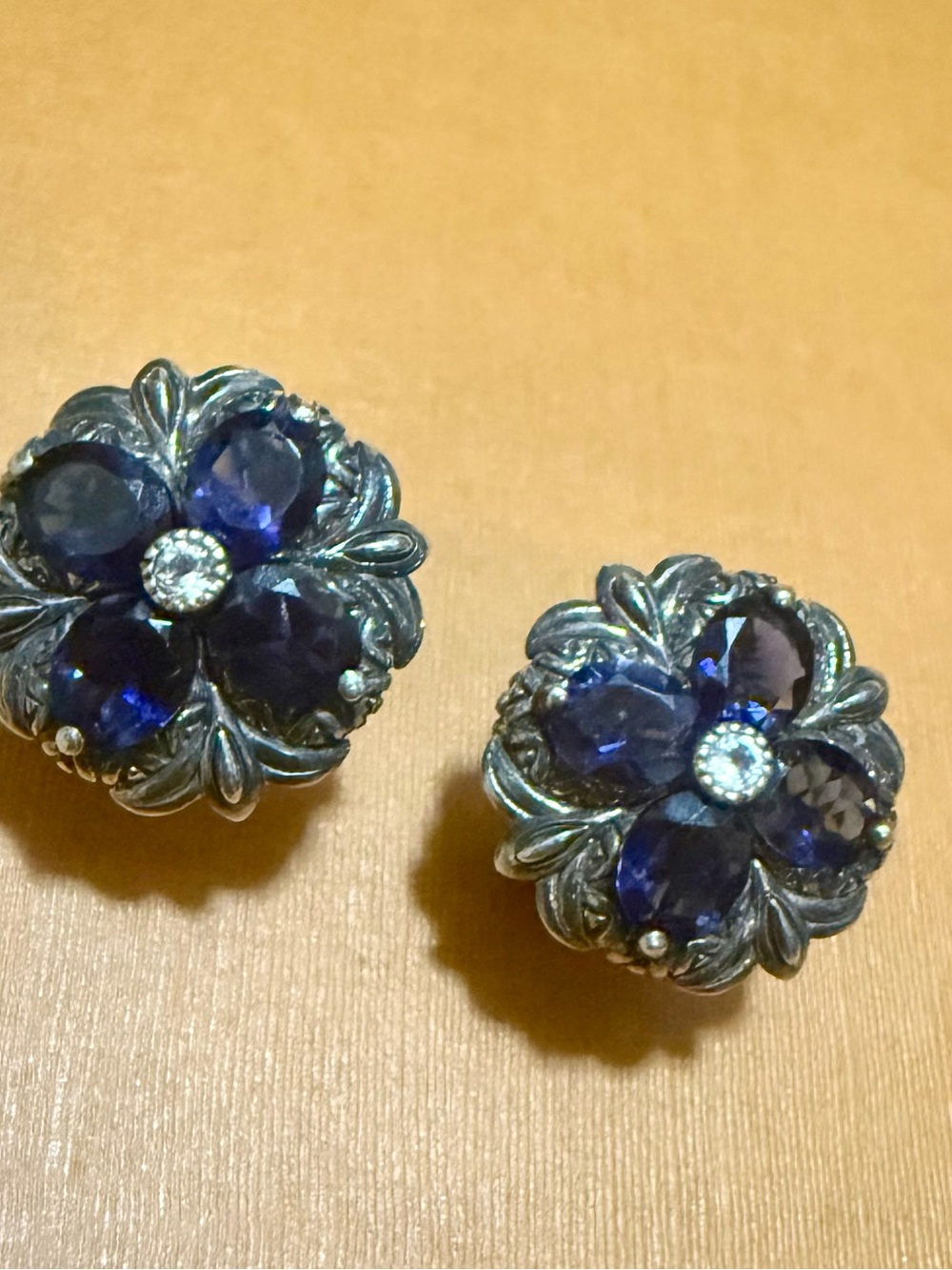 Sale from $250🎉..Barbara Bixby Amethyst Earring - Picture 2 of 9